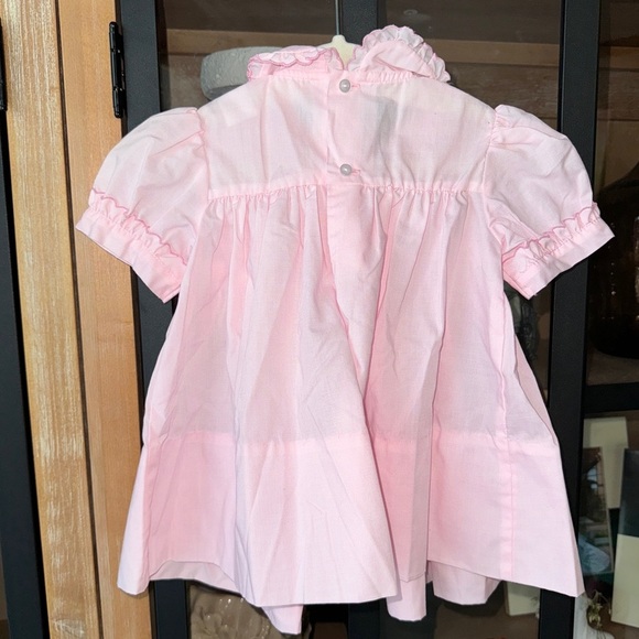 Vintage smock heirloom dress embroidered rosettes baby girl scalloped collar - Picture 5 of 5